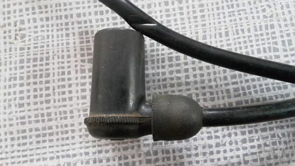 NSU: Gebrauchter Kerzenstecker – Bild 2