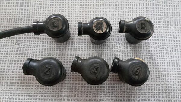 NSU: Gebrauchte Kerzenstecker