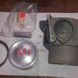 Gilera Saturno: 100 mm Kolben/Zylindersatz. Der Kolben stammt aus dem Girardoni-Tuningsatz für Saturnos