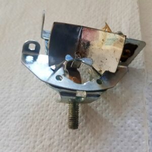 Neuer Rücklichtbirnchenhalter, vermutlich HELLA