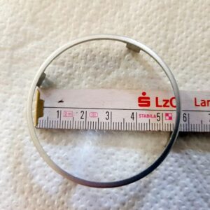 Neue HELLA Rücklichtglasblende rund