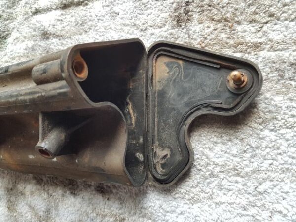 Gilera 200 T4: Werkzeugkasten – Bild 3