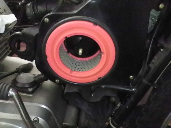 Gilera 125 GR1: Neuer Luftfilter