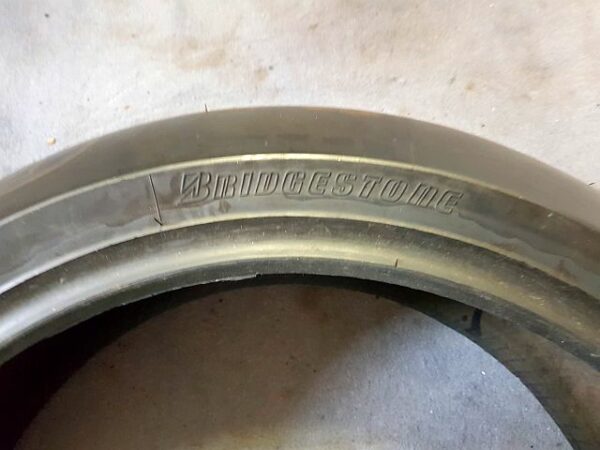 Neuer, älterer Bridgestone Hinterradslick 165/625 R17 – Bild 2