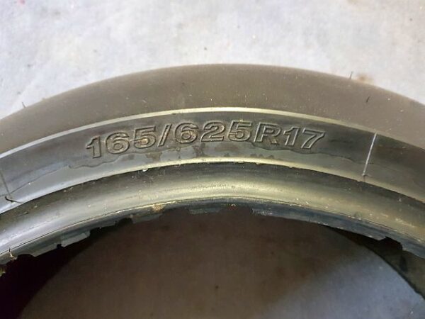 Neuer, älterer Bridgestone Hinterradslick 165/625 R17 – Bild 3
