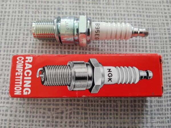 Zündkerze NGK B95EGV – Bild 2