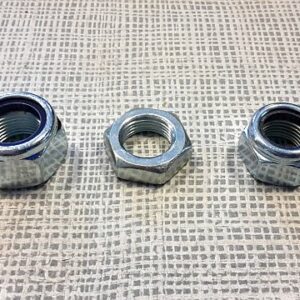 Gilera Saturno, RC 600, RC 600 C, RC 600 R, Nordwest: Neue Achsmuttern Hinterrad