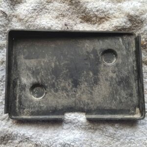 Gilera RC 600, Nordwest, Saturno: Plastik-Batterieauflage