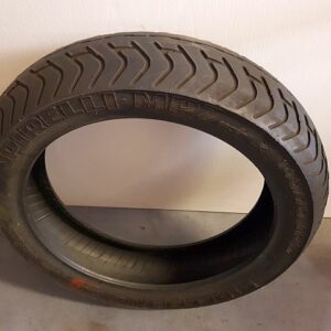 Gilera Saturno: Gebrauchter, originaler Hinterradreifen Pirelli MP7