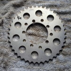 Gilera Saturno: Neues Kettenblatt Alu 41 Zähne