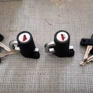 Gilera Saturno, alle BI4: Neues ZADI Helmschloß rot